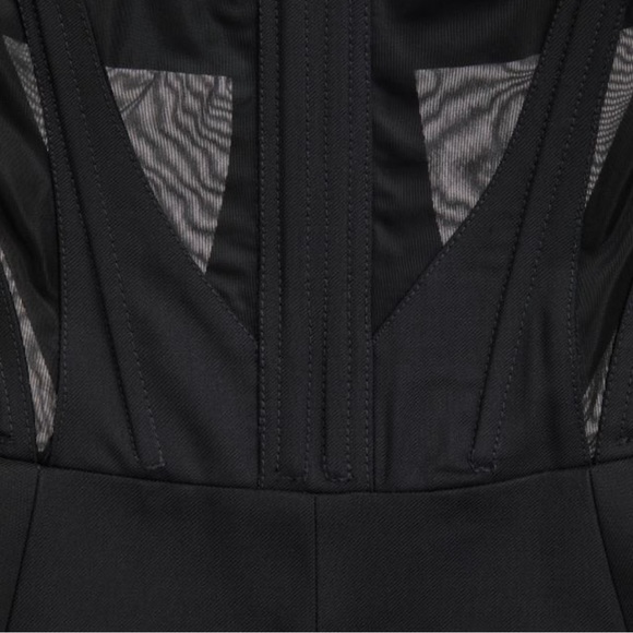 🔥 RARE LIMITED MUGLER H&M
Corset Style Wool Jacket Blazer Size M🔥 - Picture 17 of 17